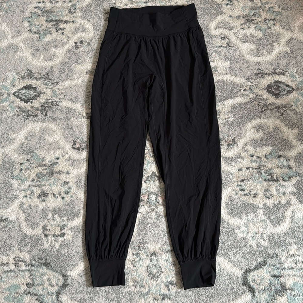 Lululemon Sun Setter Joggers 28” in Black